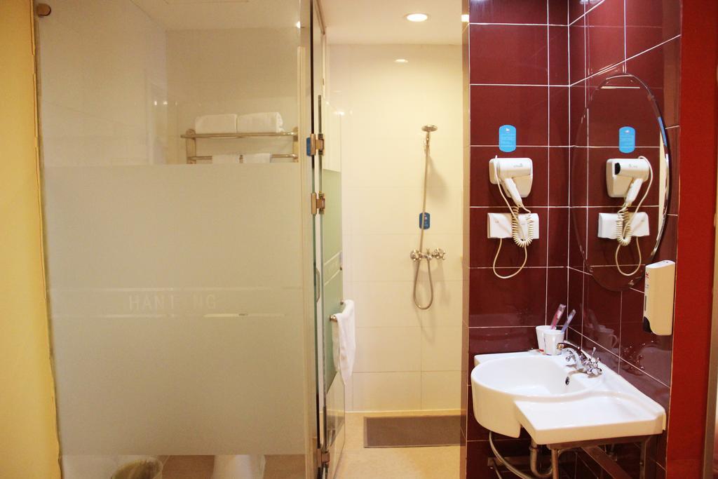 Hanting Express Shanghai Jinqiao Middle Yanggao Road Rom bilde